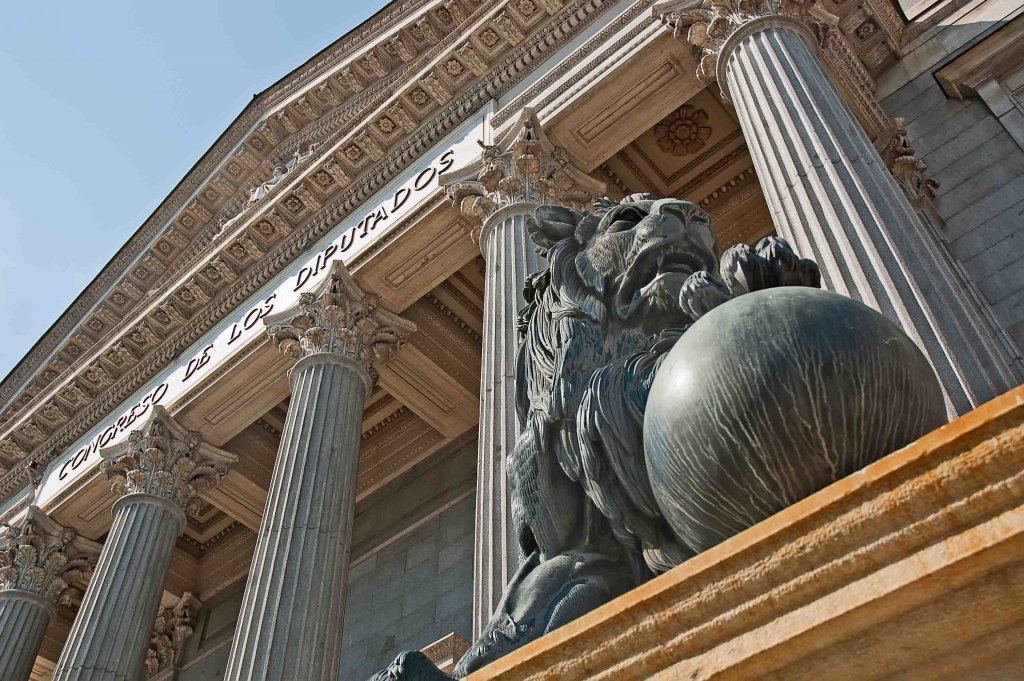 Djur är levande varelser och inte föremål